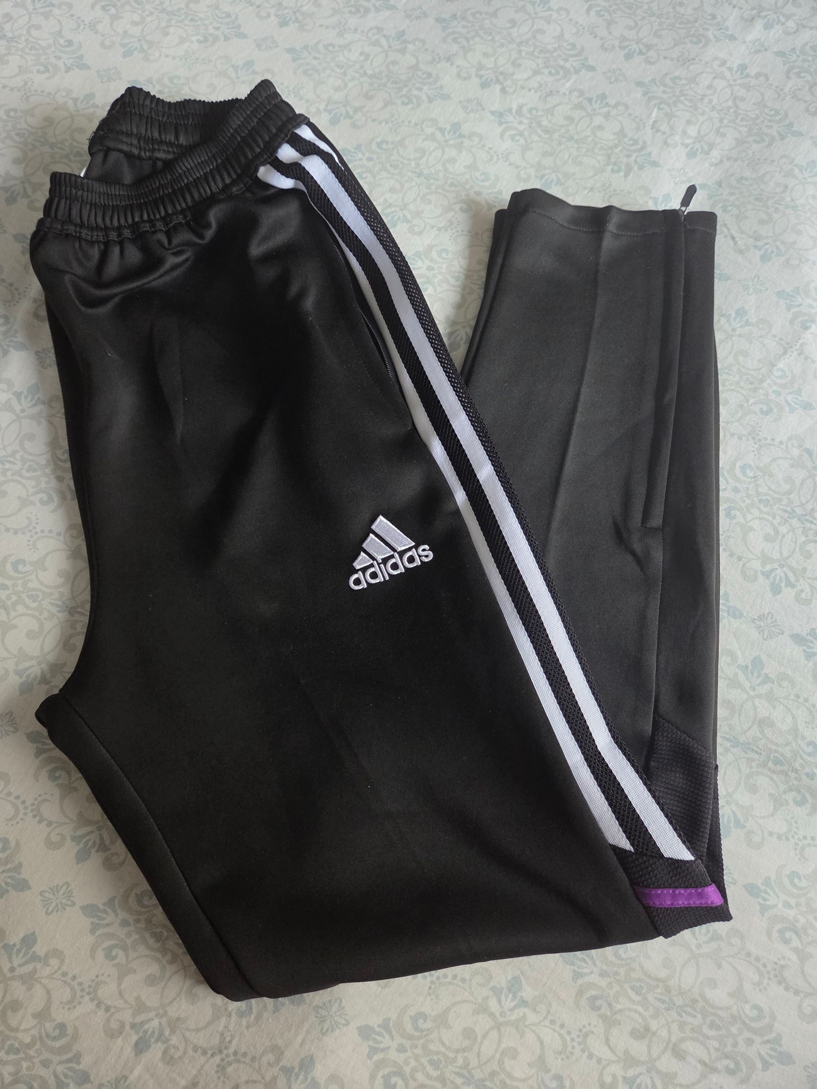 Calça Adidas treino